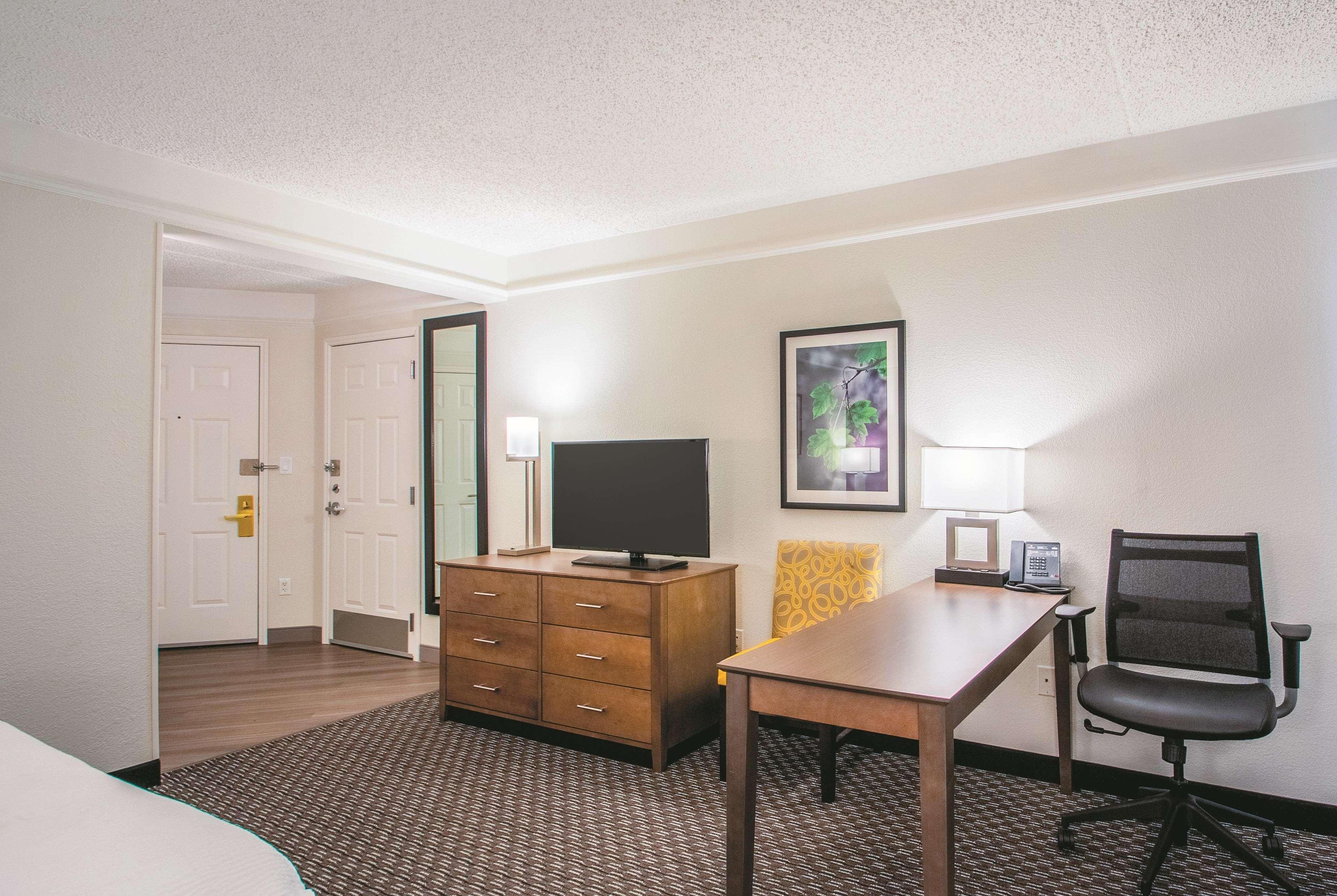 La Quinta By Wyndham Orem University Pwy Provo Bagian luar foto