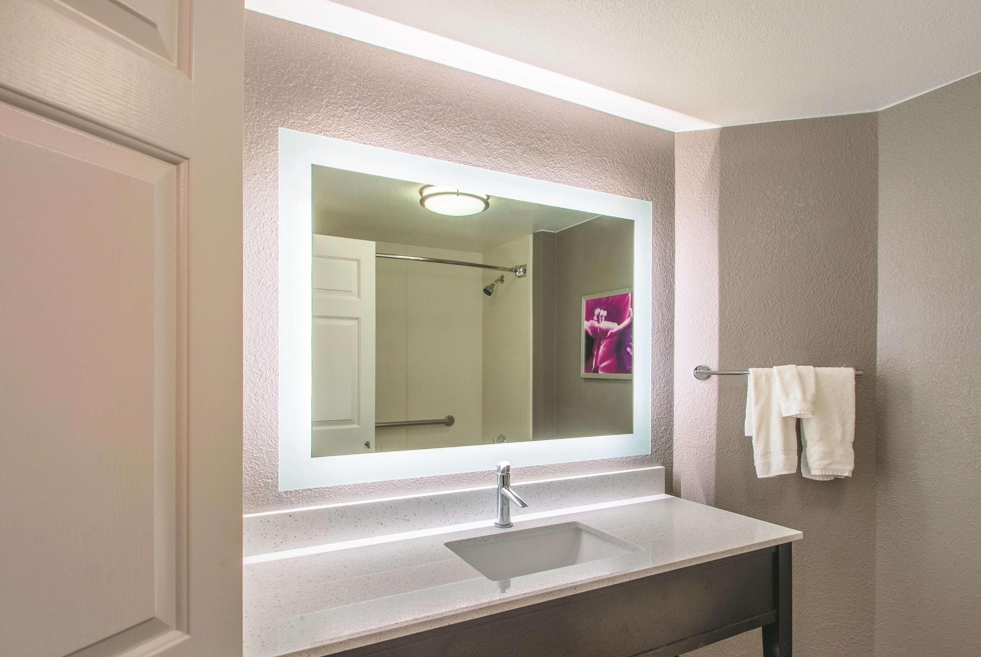 La Quinta By Wyndham Orem University Pwy Provo Bagian luar foto